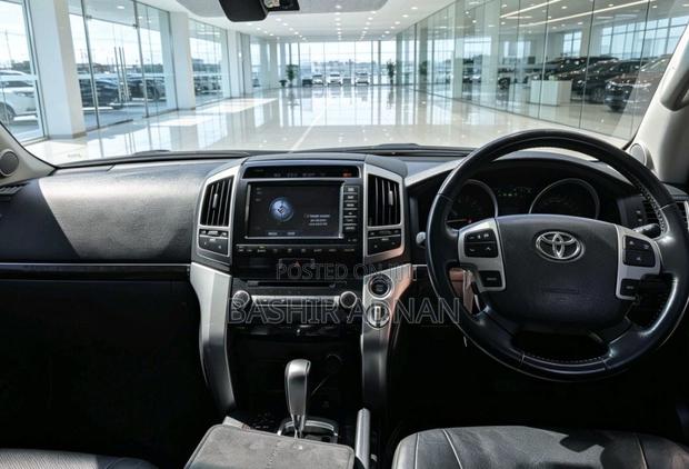 Toyota Land Cruiser 2015 Pearl