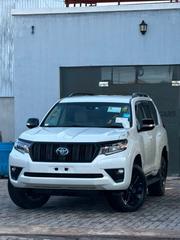 Toyota Land Cruiser Prado 2.8 2023 Off white for sale