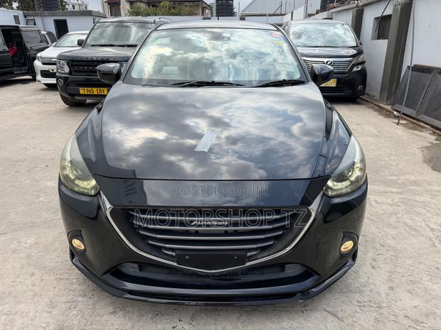 Mazda Demio 2016 Black