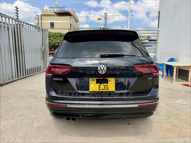 Volkswagen Tiguan 2.0T S AWD 4MOTION 2018 Black