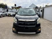 Toyota Noah 2.0 143hp FWD (8 Seater) 2008 Black for sale