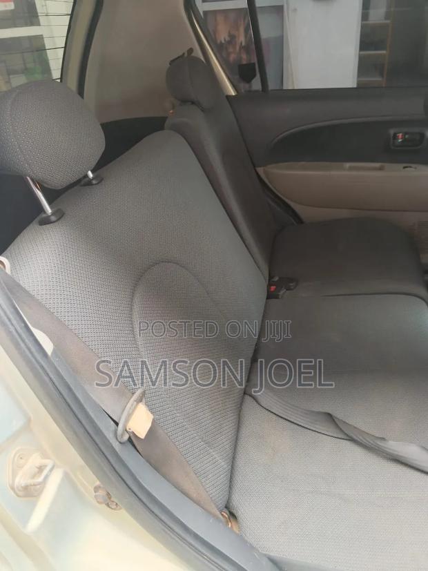 Toyota Passo 2005 Silver