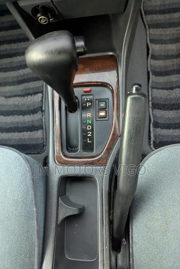 Toyota Carina 2001 Silver