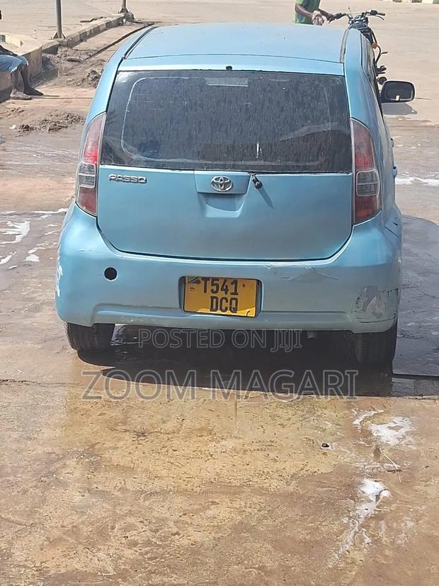 Toyota Passo 2004 Blue