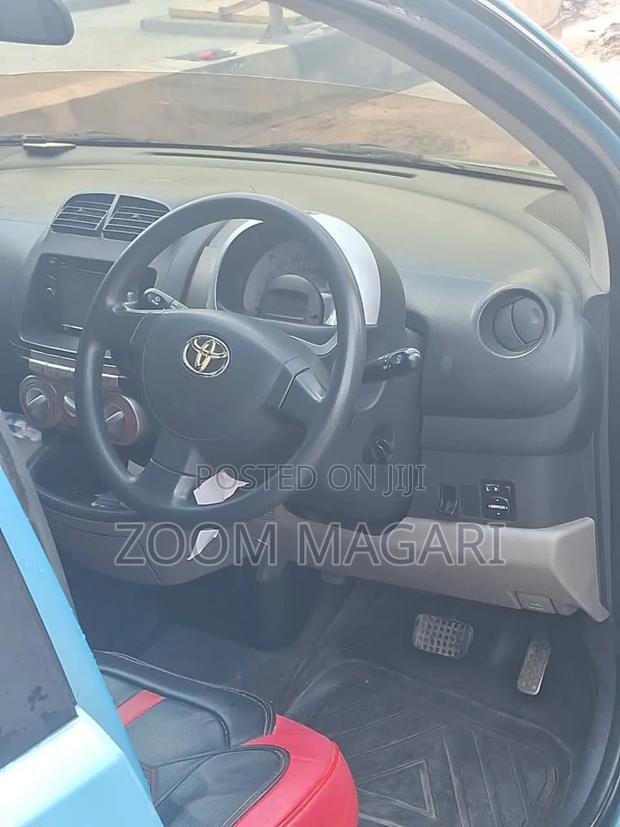 Toyota Passo 2004 Blue