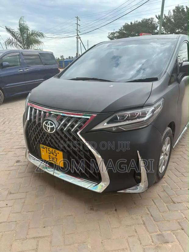 Toyota Vellfire 2018 Gray