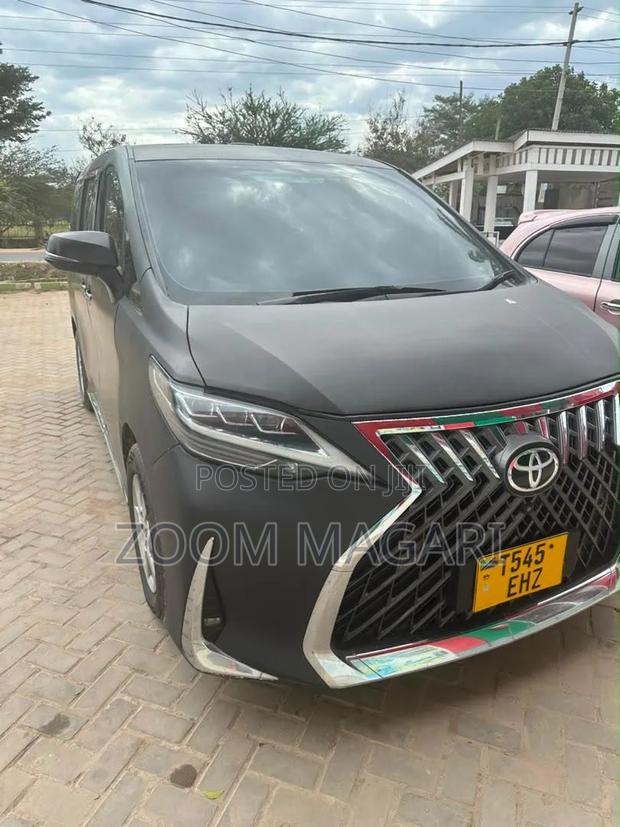 Toyota Vellfire 2018 Gray