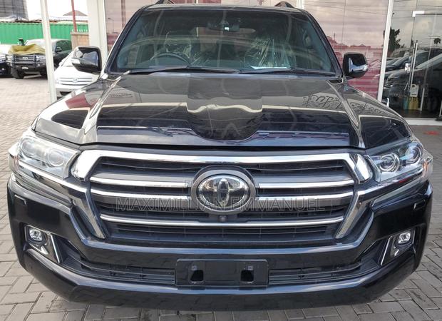 Toyota Land Cruiser 2021 Black