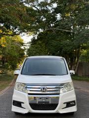 Honda Stepwgn 2010 White for sale