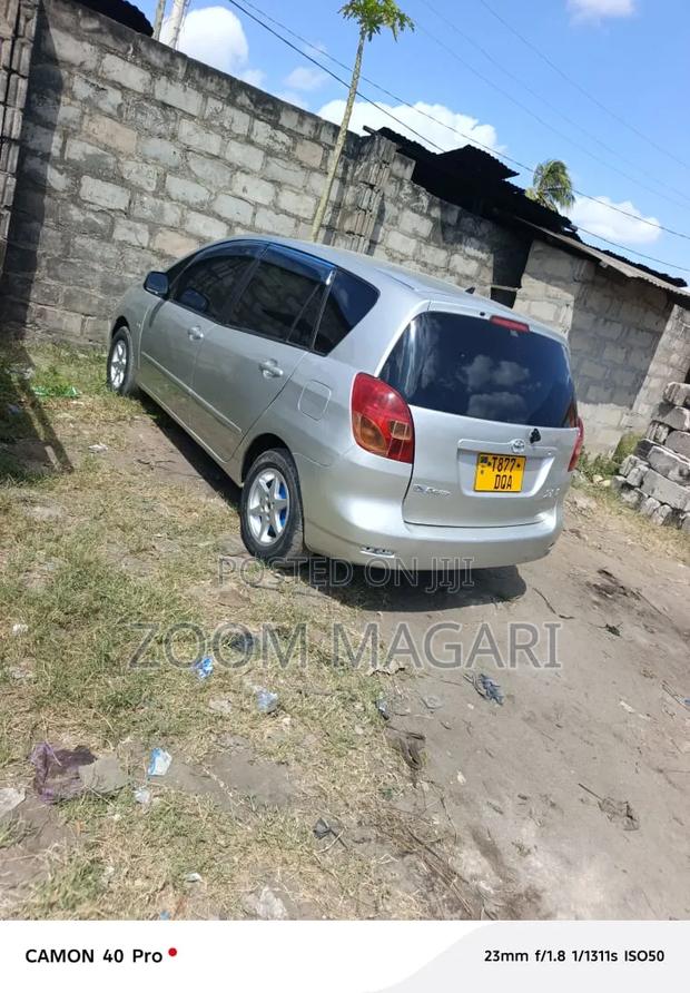 Toyota Corolla Spacio 2006 Silver