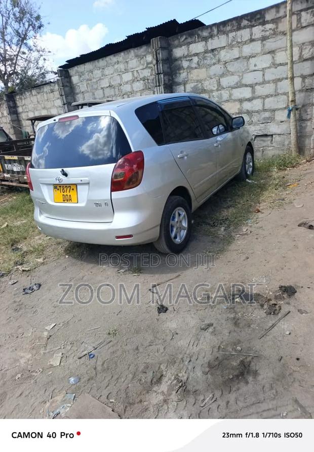 Toyota Corolla Spacio 2006 Silver
