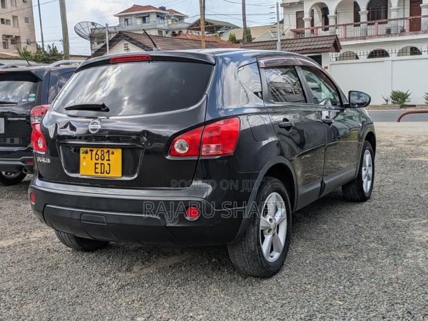 Nissan Dualis 2010 Black