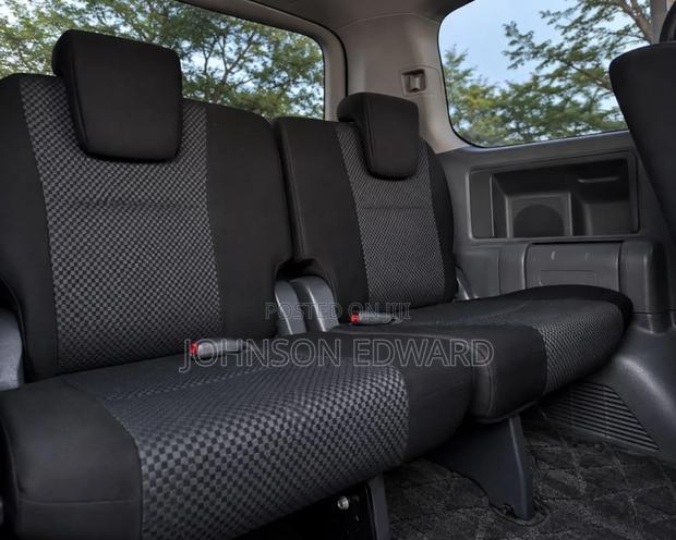 Toyota Noah 2008 Gray