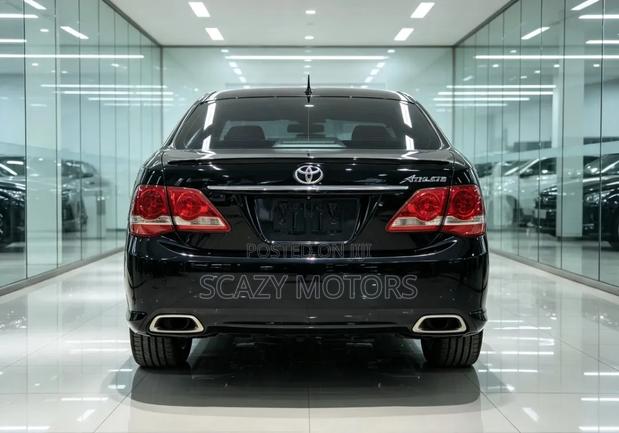Toyota Crown 2009 Black