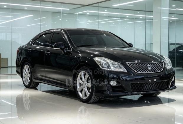 Toyota Crown 2009 Black