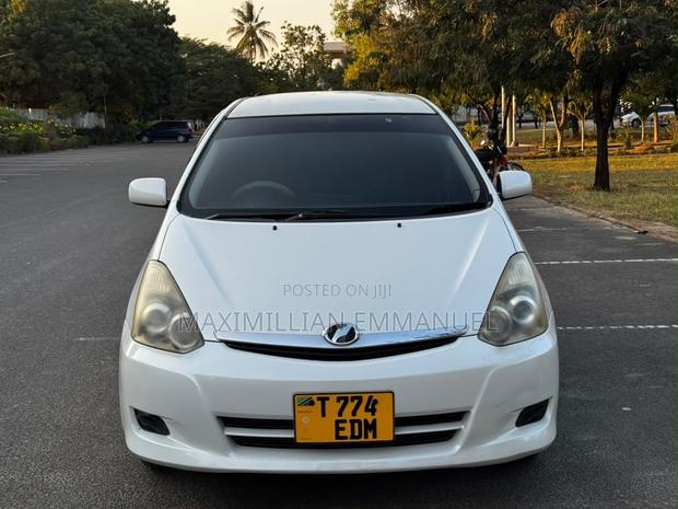 Toyota Wish 2015 White