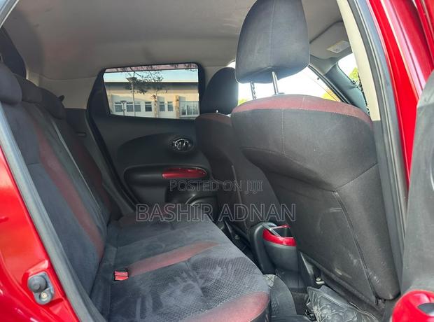 Nissan Juke 2011 Maroon