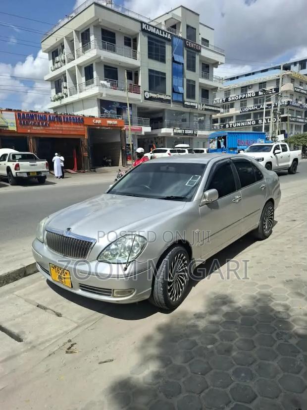 Toyota Brevis 2004 Silver