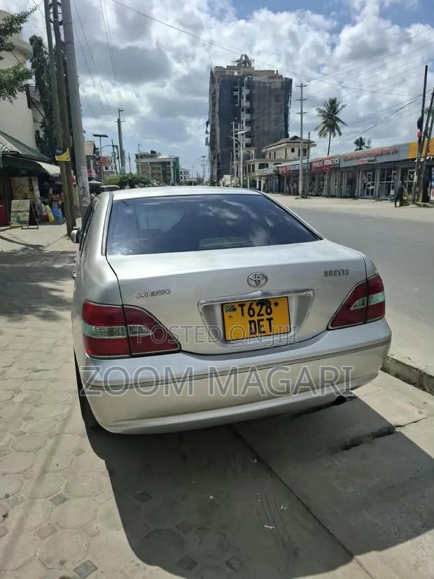 Toyota Brevis 2004 Silver