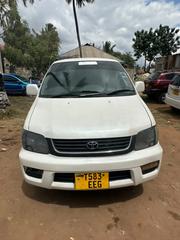 Toyota Noah 2001 White for sale