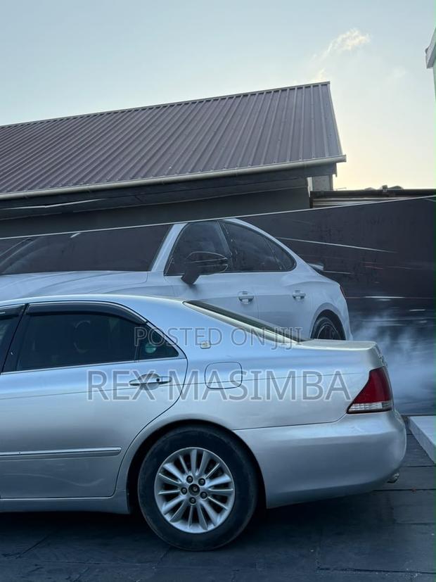 Toyota Crown 2007 Silver