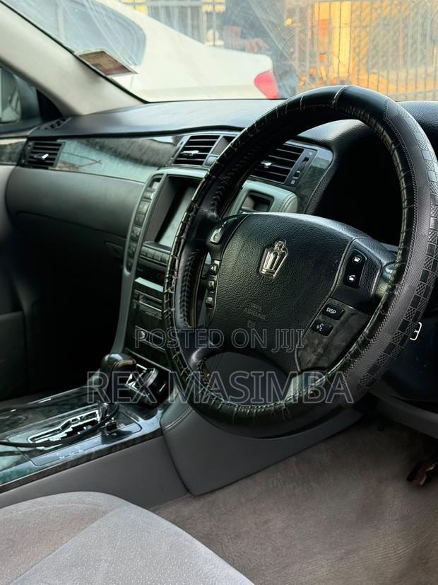Toyota Crown 2007 Silver