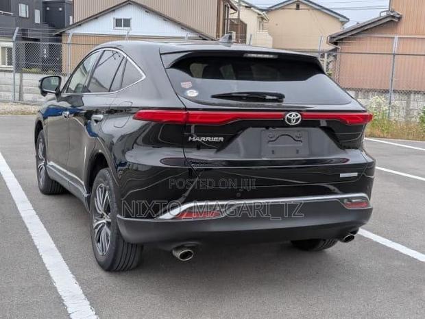 Toyota Harrier 2022 Black