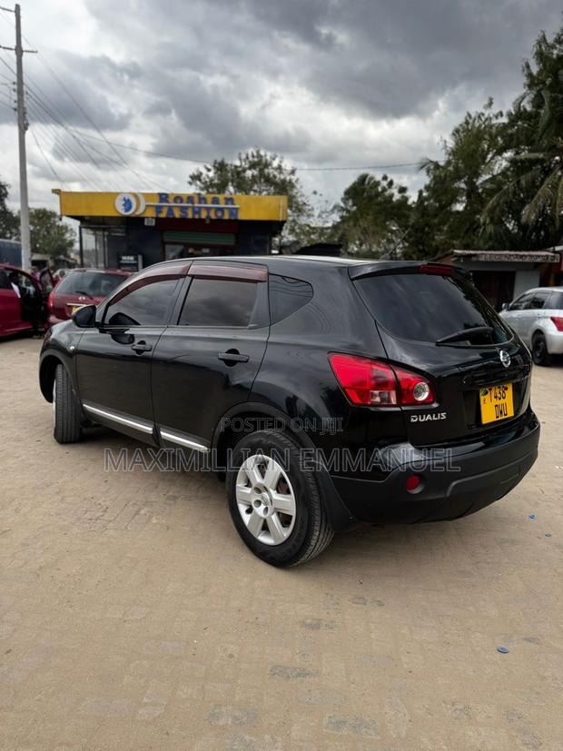 Nissan Dualis 1990 Black