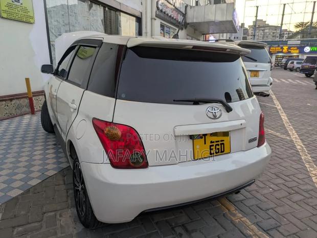 Toyota IST 2007 White
