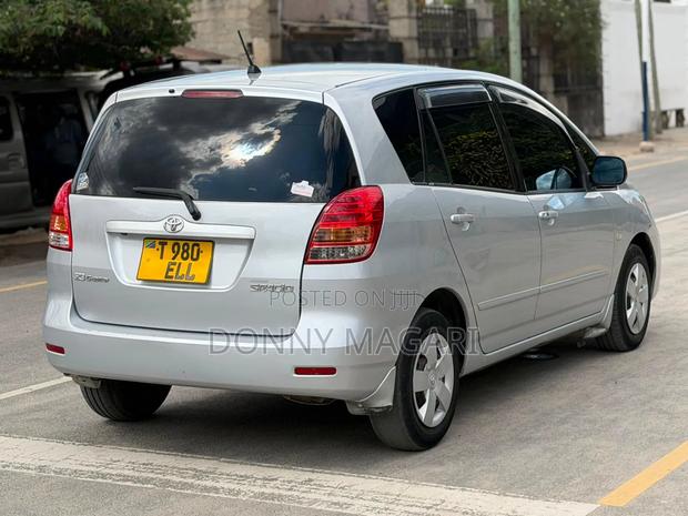 Toyota Corolla Spacio 2004 Silver