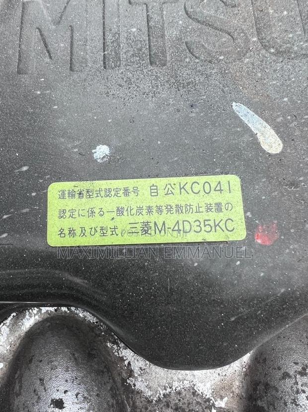 Mitsubishi Canter 2013 White