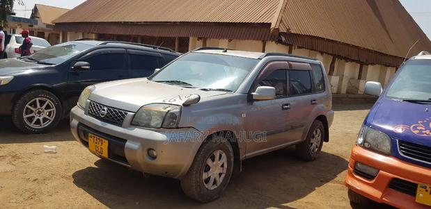 Nissan X-Trail 2005 Gray