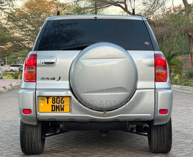 Toyota RAV4 Automatic 2003 Silver