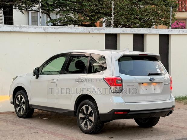 Subaru Forester 2016 Pearl