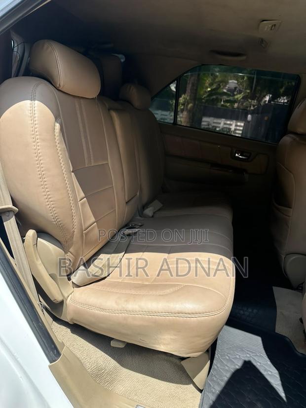 Toyota Fortuner 2.7 AWD 2004 White