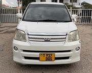 Toyota Noah 2005 White for sale