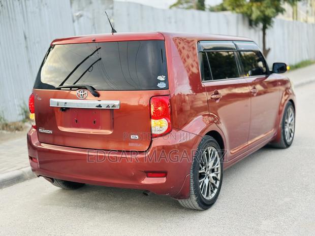 Toyota Corolla Rumion 2007 Maroon