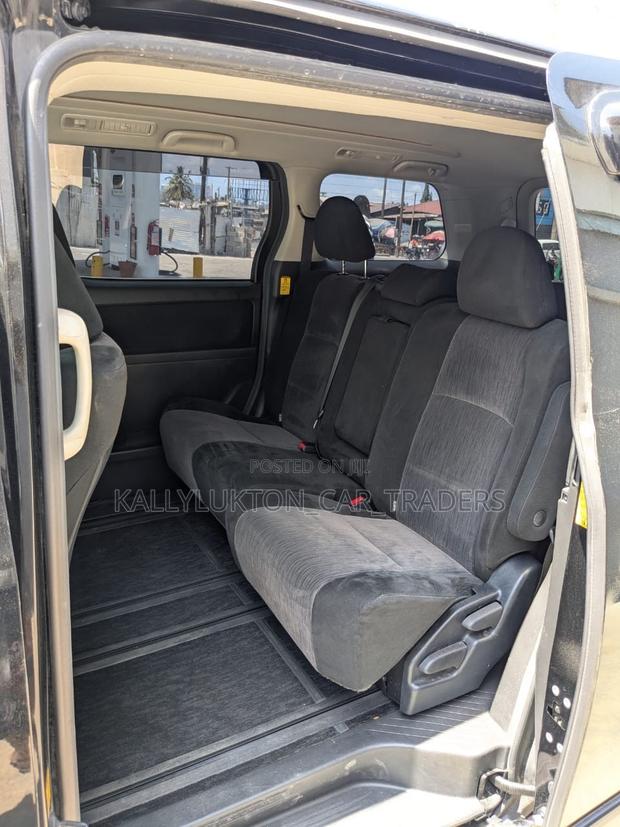 Toyota Alphard 2014 Black