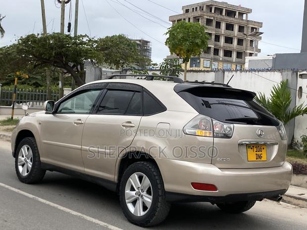Toyota Harrier 2006 Gold