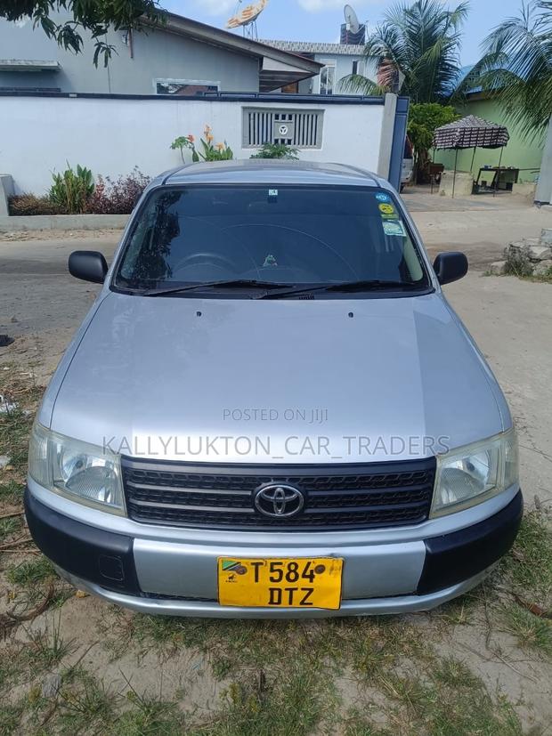 Toyota Probox 2005 Silver