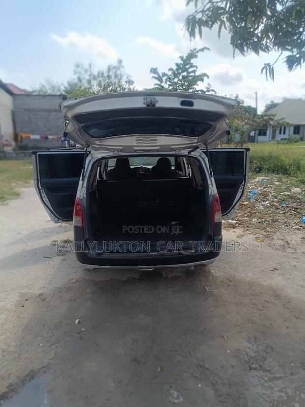 Toyota Probox 2005 Silver