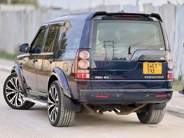Land Rover Discovery 2009 Blue