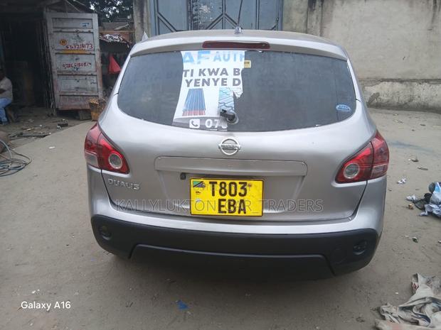 Nissan Dualis 2011 Silver