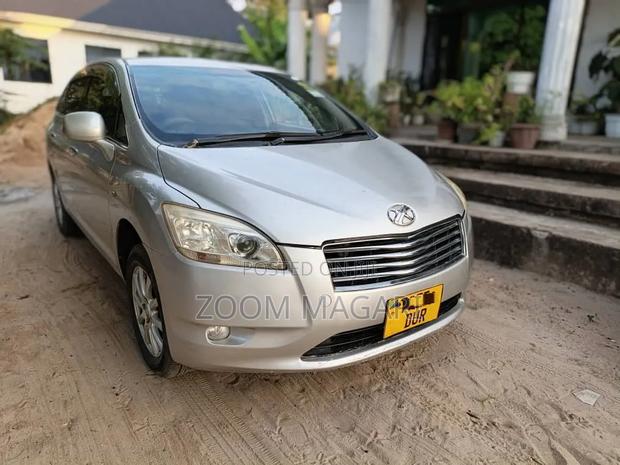 Toyota Mark X Zio 2007 Silver