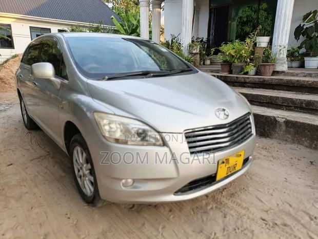 Toyota Mark X Zio 2007 Silver