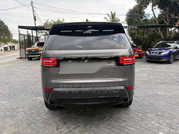 Land Rover Discovery 2017 Gray
