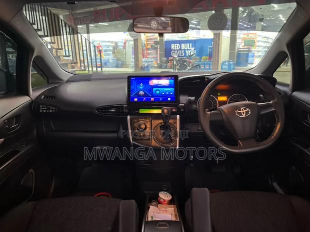 Toyota Wish 2012 Black