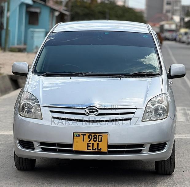 Toyota Corolla Spacio 2004 Silver