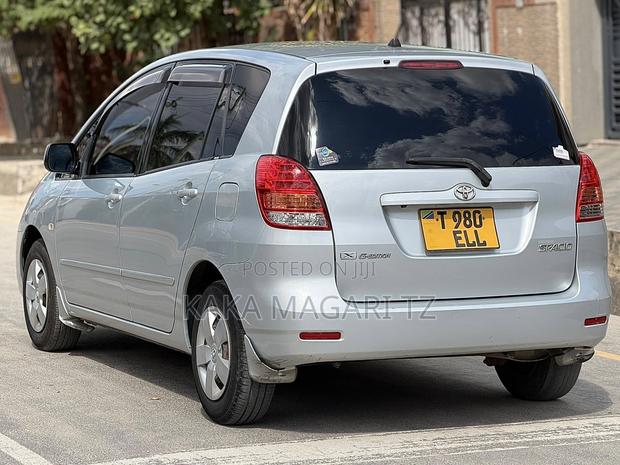 Toyota Corolla Spacio 2004 Silver