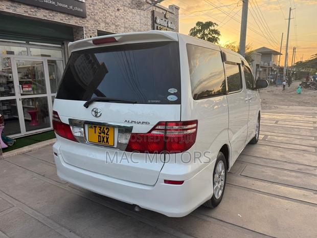 Toyota Alphard 2007 Pearl